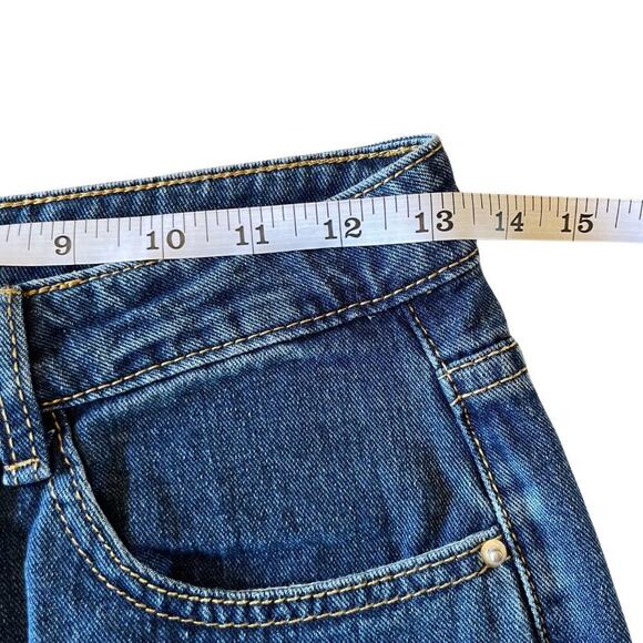 Boohoo High Waisted Mom Jeans Medium Wash Size 2 New without Tags 0640O - Picture 5 of 8